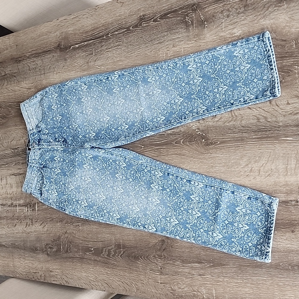 Simple Society Bandana Print Super High Rise Mom Jeans 5/27